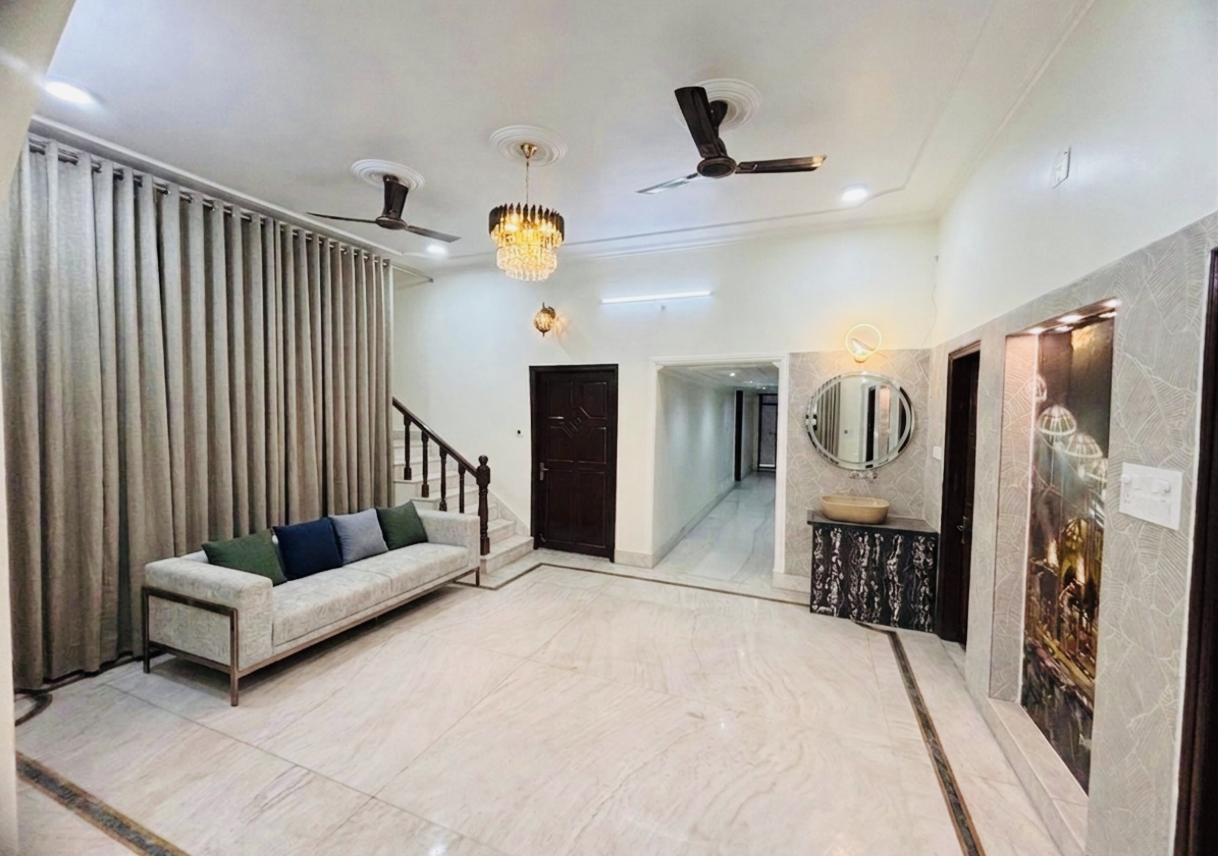 The Omaya Kashi Homestay - Tap to explore photos