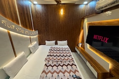 Guruvayur Dham  200mtr from Mathura Railway Station