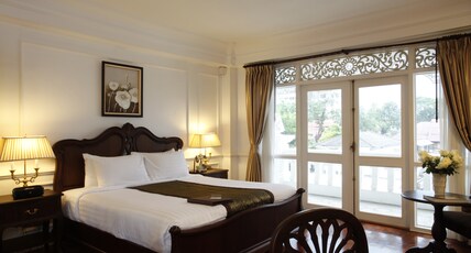 Dhavara Boutique Hotel Room Type - Colonial Deluxe Room with Balcony