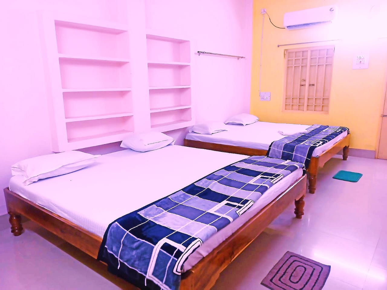 Shivangi Eco, 200mtr from Seabeach - Tap to explore photos
