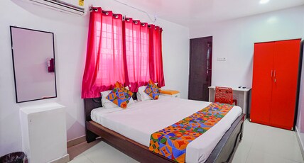FabHotel Lloyds Inn I Room Type - Deluxe Room