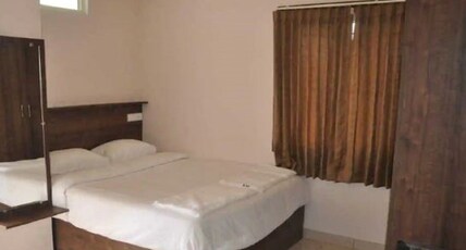Parvathi Comforts Inn Room Type - Deluxe Double