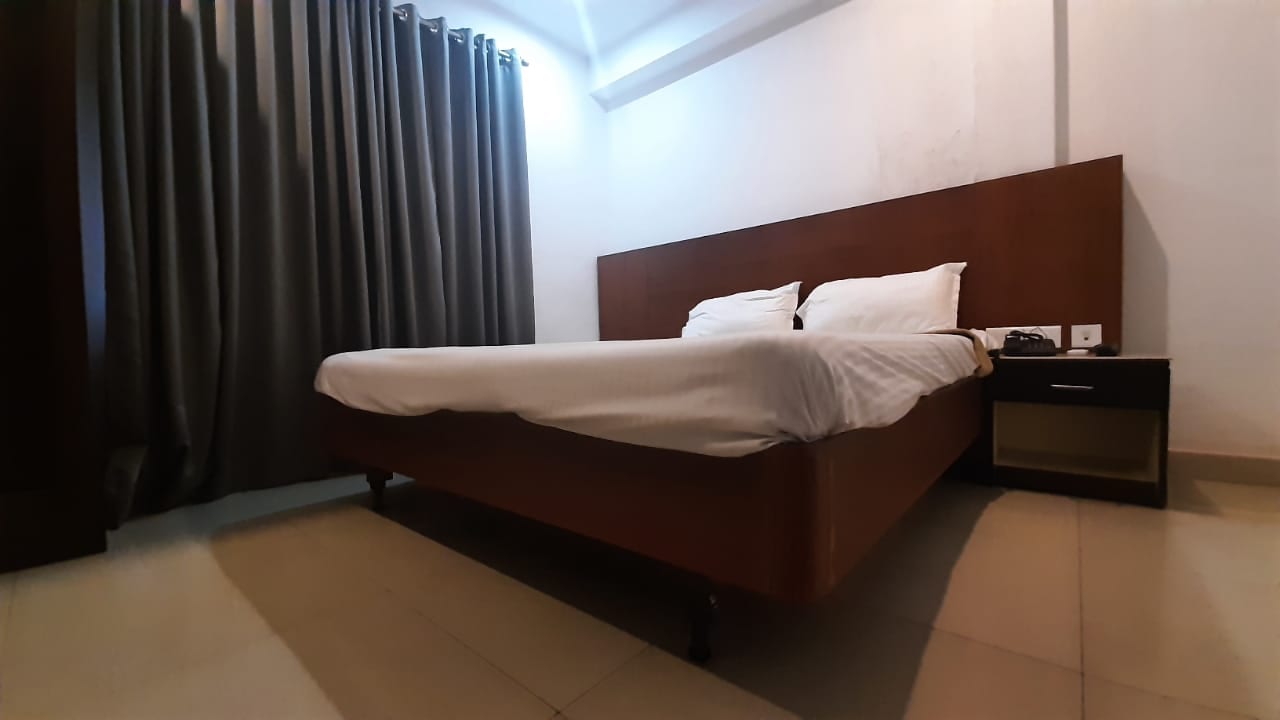 Kallada's Sangeetha Hotels,Ollur - Tap to explore photos
