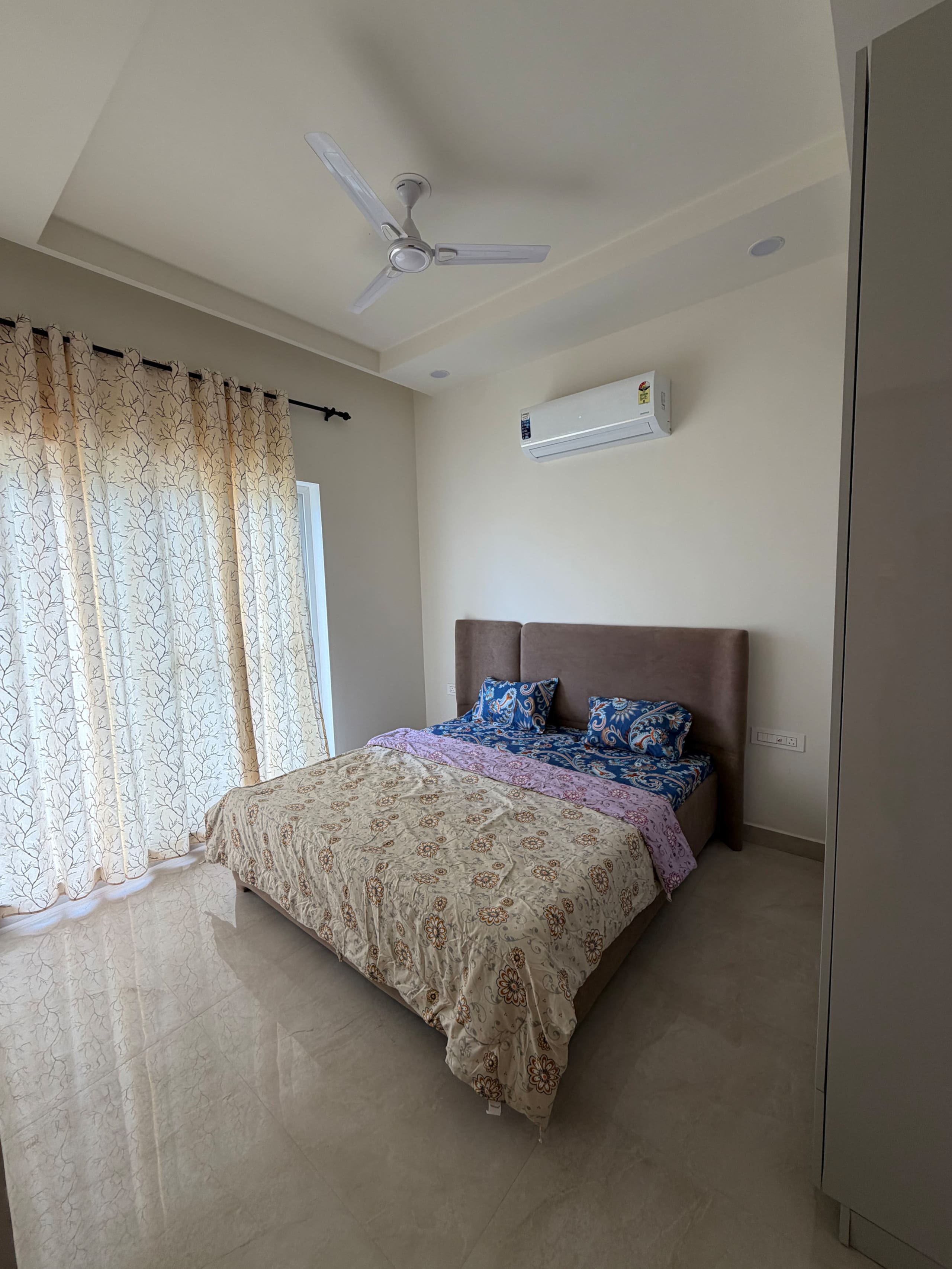Sukooon Luxury Stay with Garden Modern Interiors - Tap to explore photos