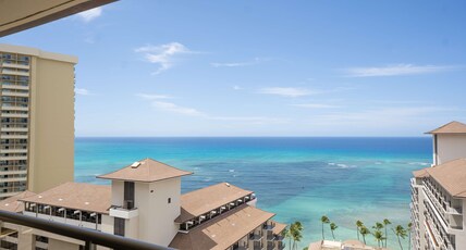 Embassy Suites by Hilton Waikiki Beach Walk Room Type - 1 KG CNR PREM STE-OCEANVW