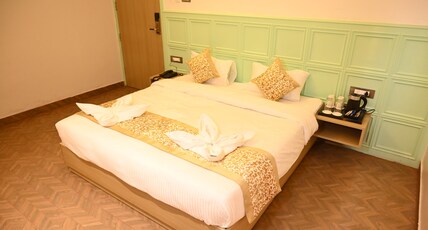Sampanna Inn Room Type - Super Deluxe Room