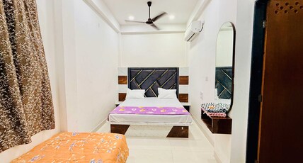 Rukmani Palace Room Type - Triple Bed AC Room