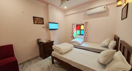 Toshina Haveli- A heritage Stay Room Type - Twin Room
