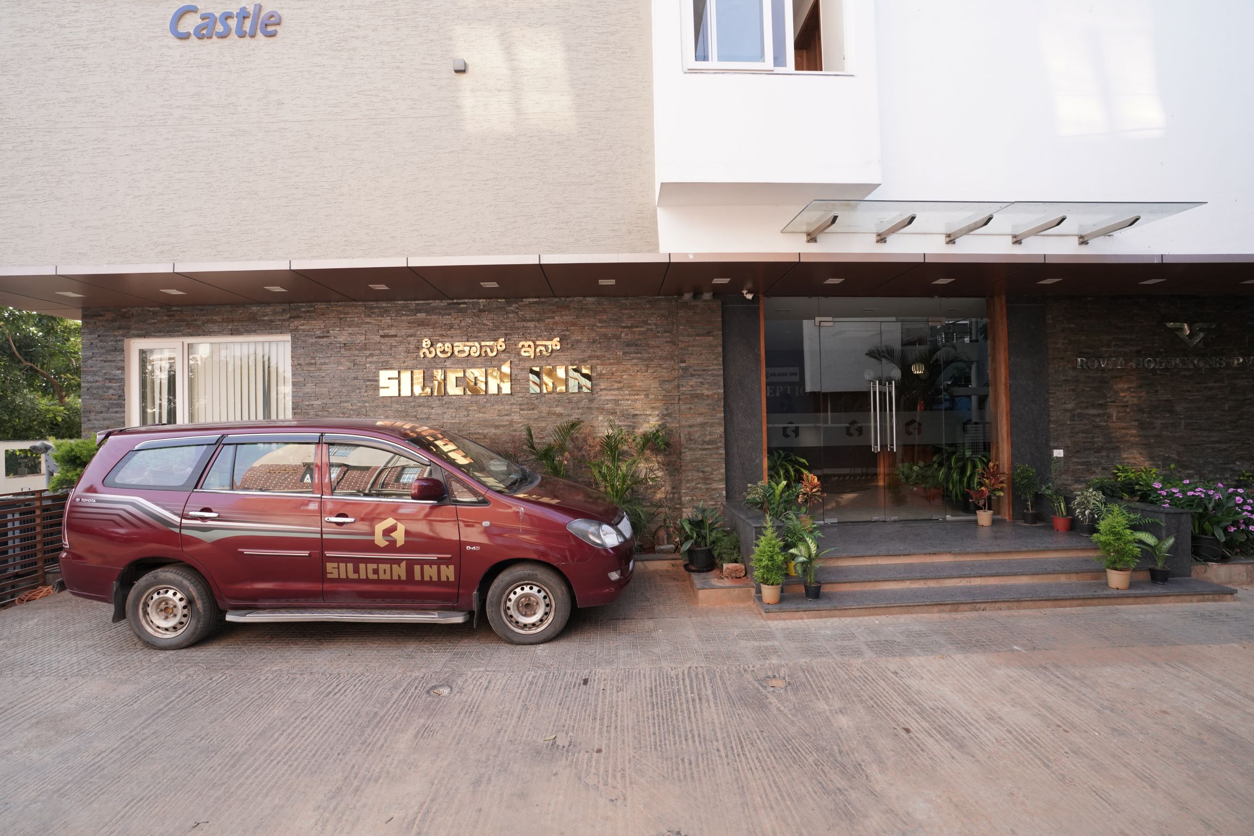Silicon Inn Hotel Bangalore Airport - Tap to explore photos