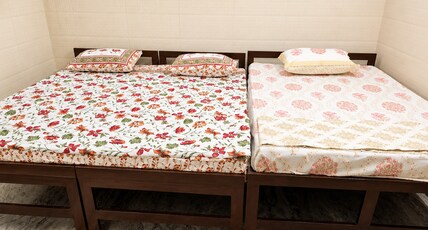 Anantam Stays Room Type - Deluxe Double Bed Room