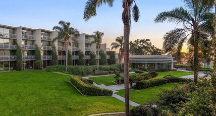 Hilton La Jolla Torrey Pines Room Type - 1 KING HEARING ACCESSIBLE