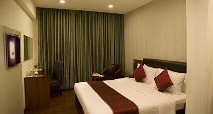 V7 HOTEL Room Type - Premium Room.