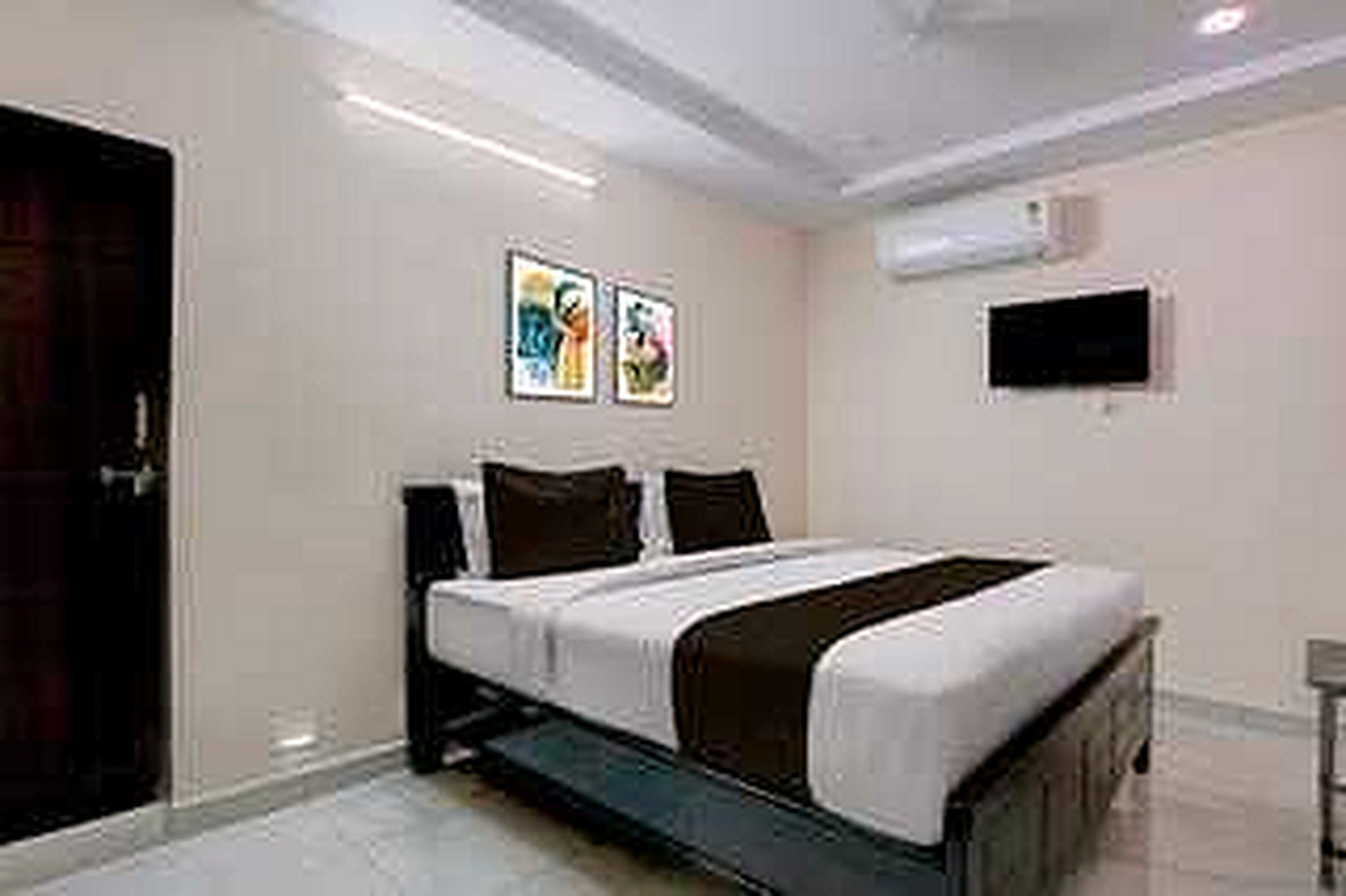 Hotel O Achampeta Junction Kakinada - Tap to explore photos