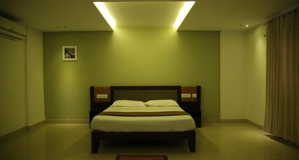 Hazmi Inn Room Type - Park chamber Ac