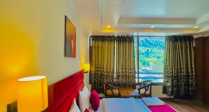 Green Tara Guest House Room Type - Super Deluxe Room with River View Green Tara Guest House Room Type - Super Deluxe Room with River View