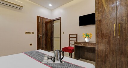 Townhouse Hotel Spotlight Room Type - Classic