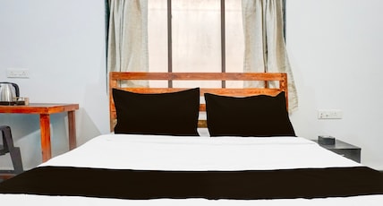 Super Collection O Baner Near Mumbai Pune Highway Room Type - Classic Super Collection O Baner Near Mumbai Pune Highway Room Type - Classic