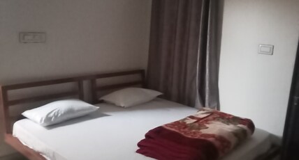 RADHARAMAN GUEST HOUSE Room Type - NON-AC