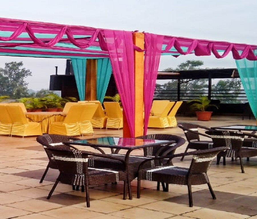 westviewplaza - Tap to explore photos