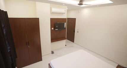 HOTEL GUPTA GARDEN Room Type - Deluxe Ac Room