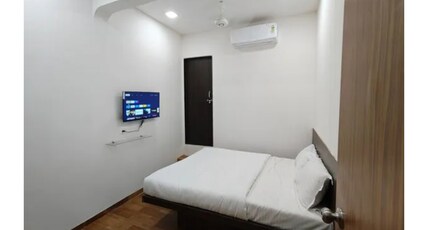 FabHotel Dwarka Inn Room Type - Deluxe Room