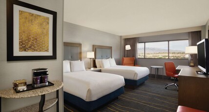 DoubleTree by Hilton Albuquerque Room Type - 2 DBLE BEDS MOUNTAIN VIEW