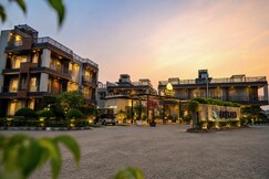 Evaara By The Ganges  A Ganga Access Luxury Resort & Jungle Safari