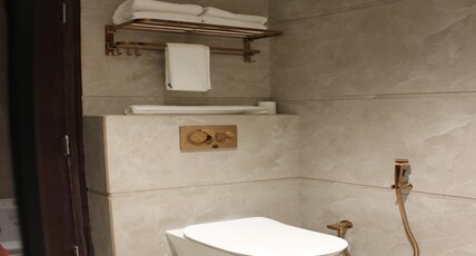 Hotel Avnish Room Type - Deluxe with Twin Bed