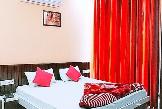 Ghoomar hotel and restaurant