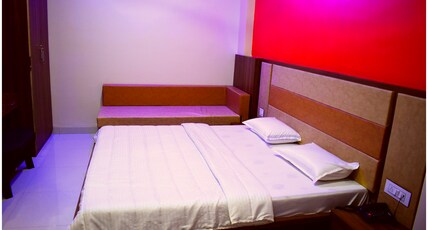 Hotel Jyoti Palace Room Type - Super deluxe Rooms