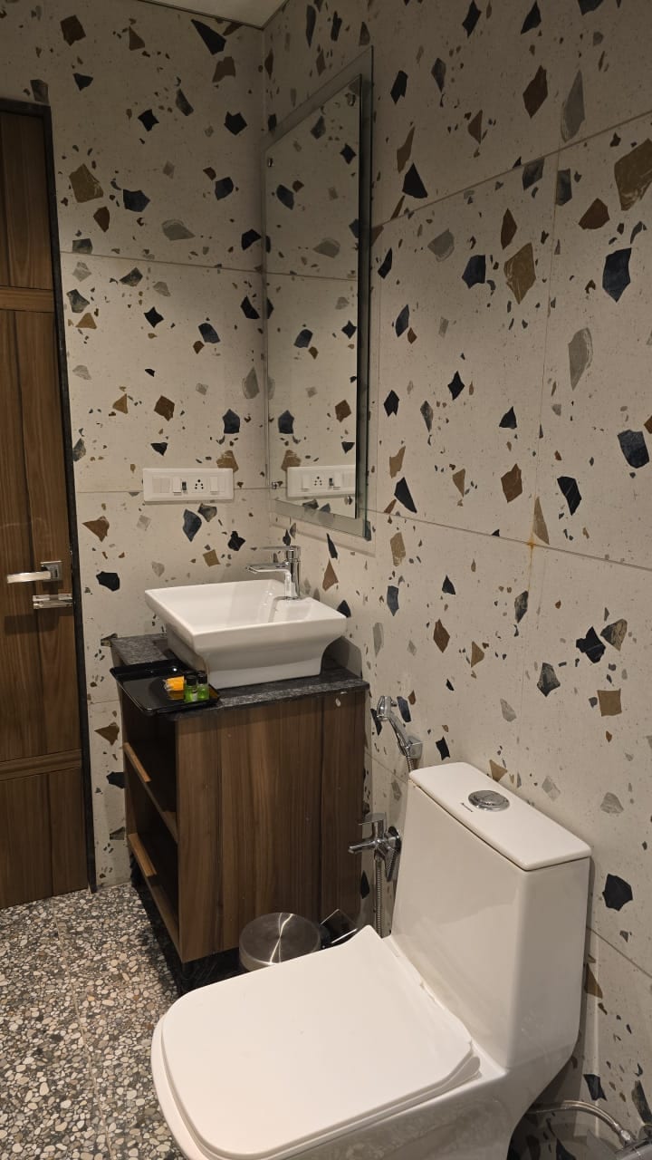 Hotel Aam Bagh - Tap to explore photos