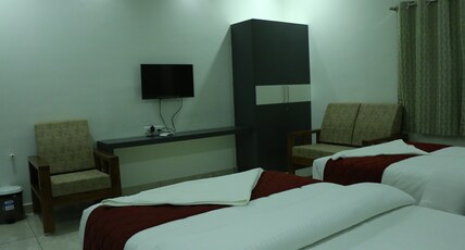 THE JAYPRIYA RESIDENCY Room Type - Suite Room