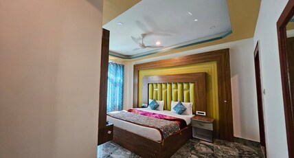 Hotel Taj Inn and Restaurant Room Type - Premium Family Room Quard