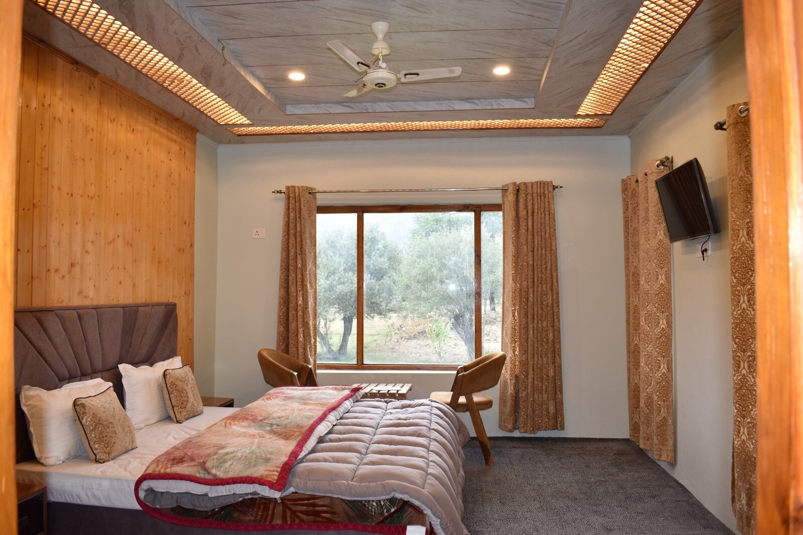 Hotel Stago Ladakh. - Tap to explore photos