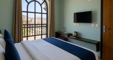 Maha Raas Bed and Breakfast Room Type - Deluxe Room with Free Wifi & AC