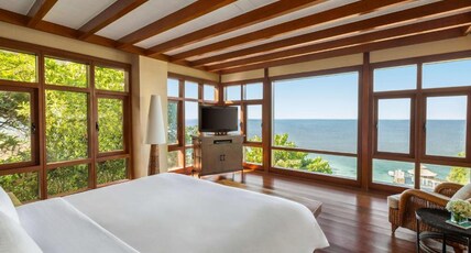 Shangri-La's Boracay Resort & Spa Room Type - Tree House Villa