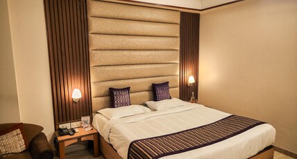 Hotel Royal Palace Room Type - Royal Executive Double Bed Room Hotel Royal Palace Room Type - Royal Executive Double Bed Room