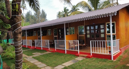 Sea Paradise Beach Front Room Type - AC Bamboo Cottages Sea Paradise Beach Front Room Type - AC Bamboo Cottages