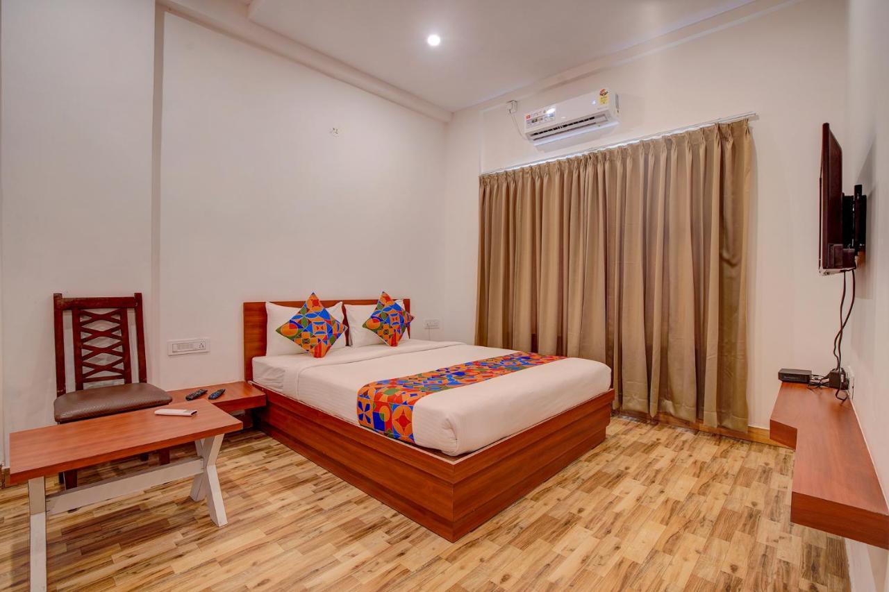 Sri Udupi Park Suites PMC - Tap to explore photos