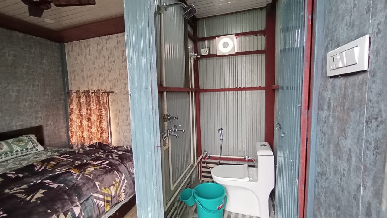 Fauji Kutiya Homestay & Restaurant - Tap to explore photos