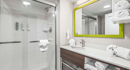 Hampton Inn Columbus-North Room Type - 1 KING BED SHWR ONLY