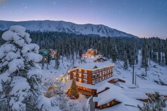 Grand Mumtaz Resorts