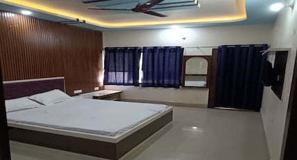 Hotel Karn Vihar Room Type - Deluxe Room Hotel Karn Vihar Room Type - Deluxe Room