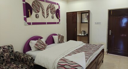 Hotel Neeraj Room Type - Deluxe Room