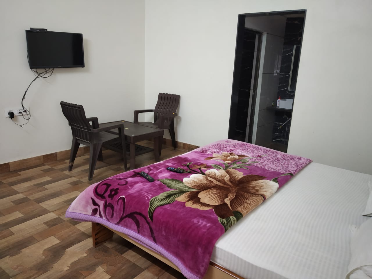 HOTEL TEJAS - Tap to explore photos