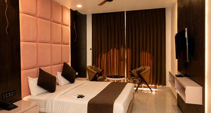 Shiv Resort & Palace ,Shivpuri Room Type - Deluxe Room