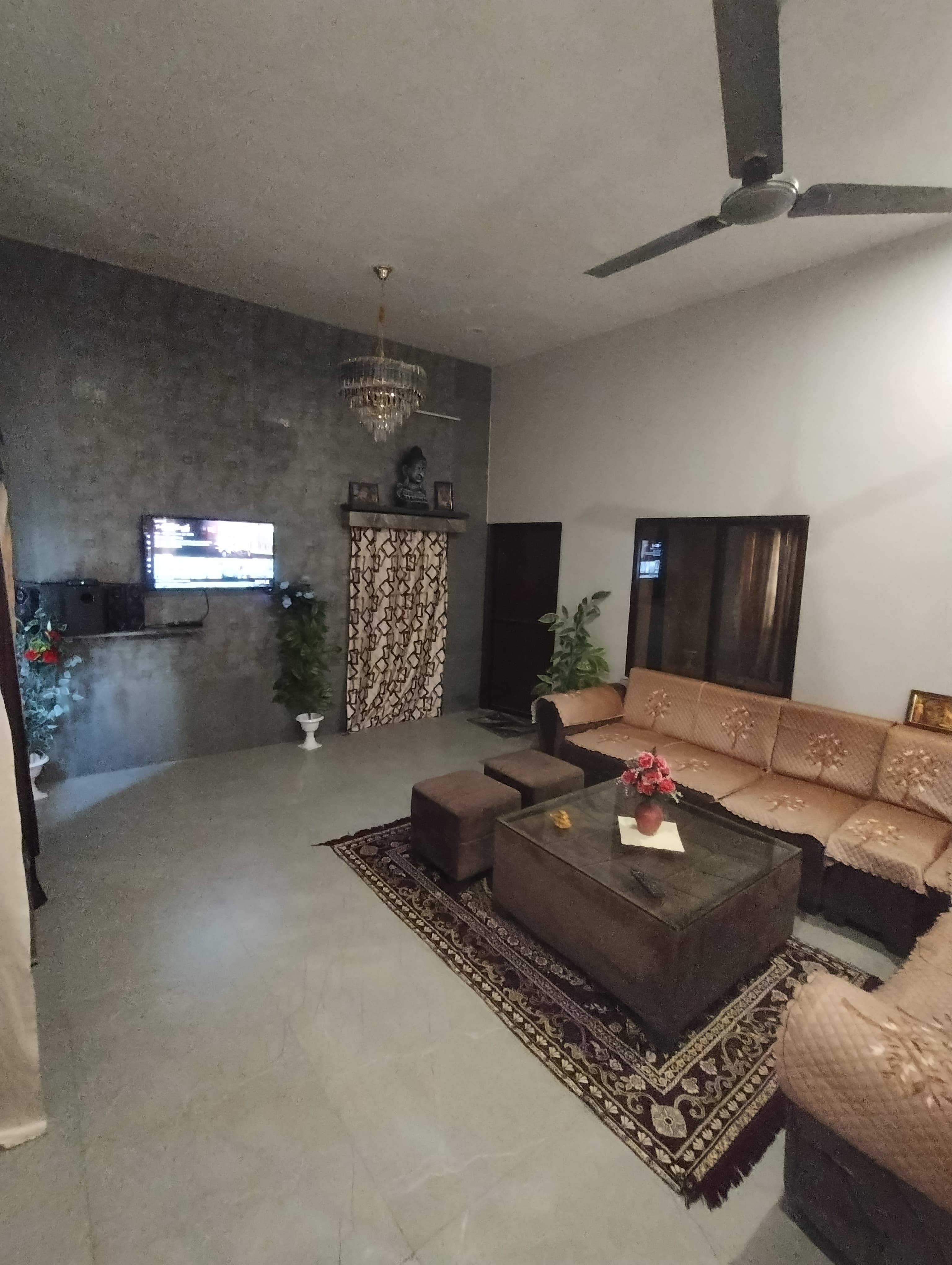 Ramble Homestay - Tap to explore photos