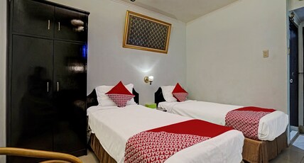 Hotel O Wisma Bari Room Type - Deluxe Twin Room