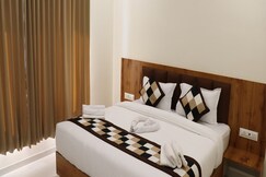 Hotel Laxmi Niwas And Restaurant