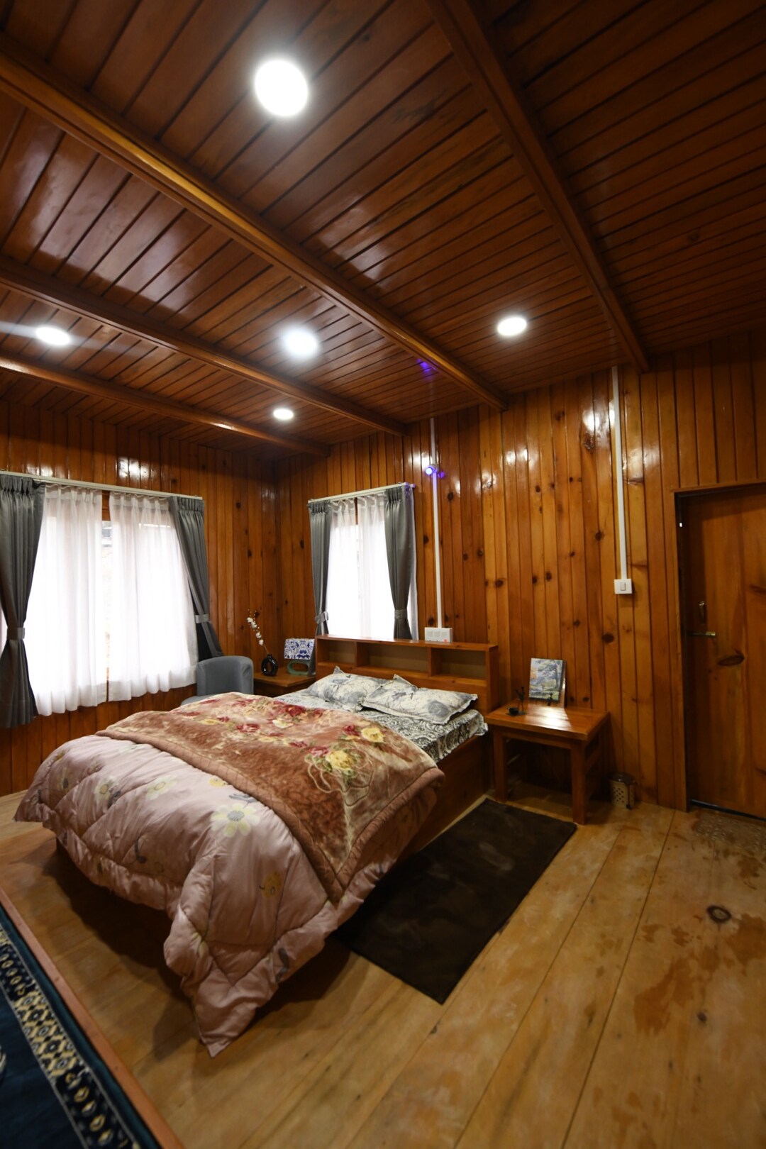 GoibaHomes - Tap to explore photos